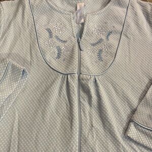 Robe womens new size S(4-6) zipper Simply Basic 60% cotton 40% polyester blue